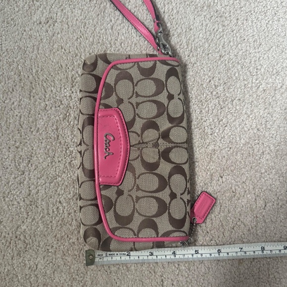 Coach Signature Canvas Wristlet - Picture 7 of 7